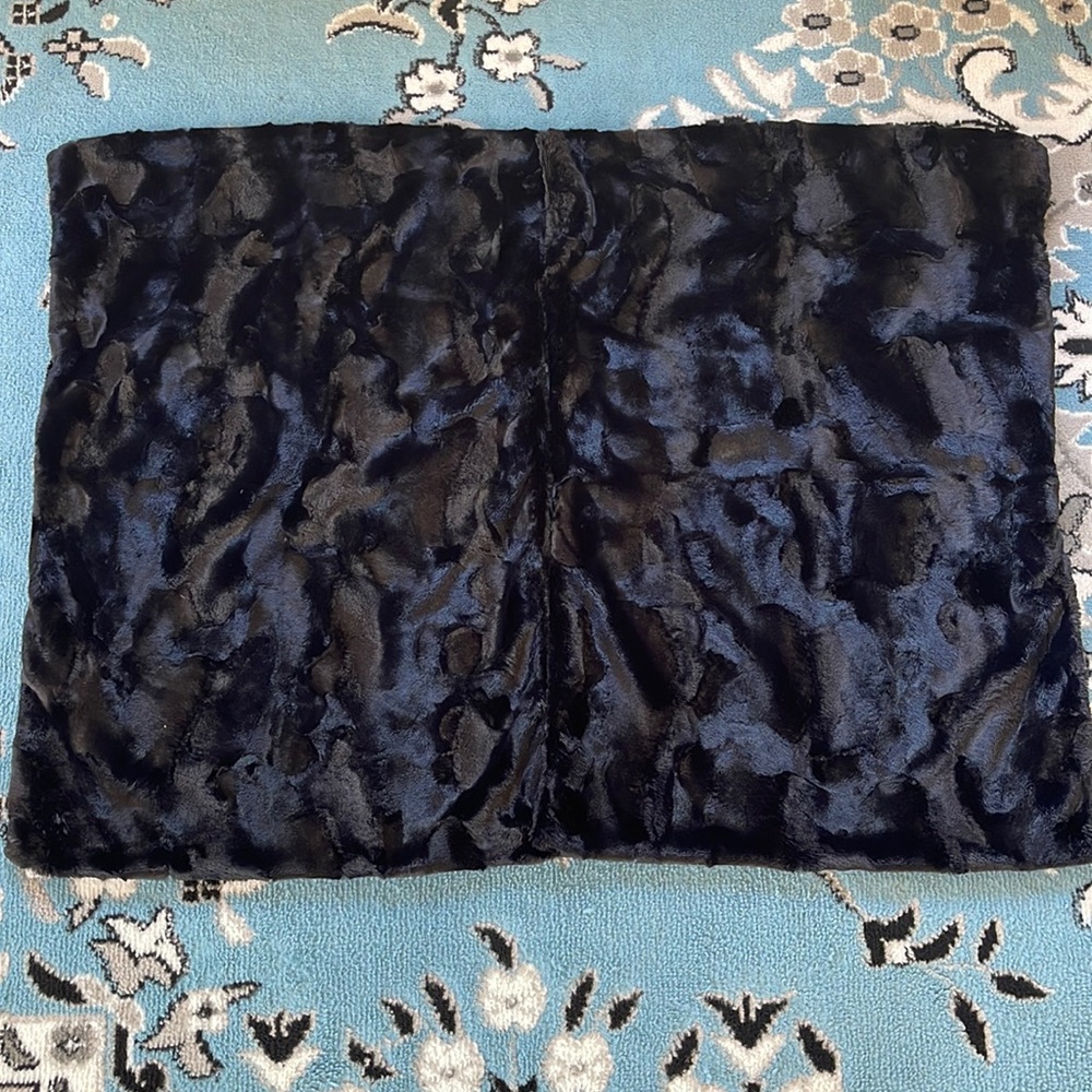 Aspyn Grove 2 fur pillow cover set